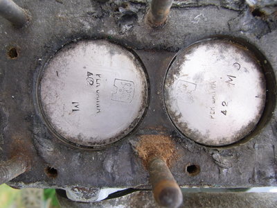 Piston markings