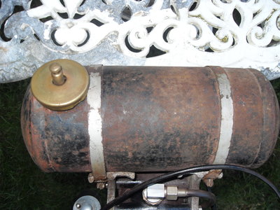 steel tank with bayonet fitting cap